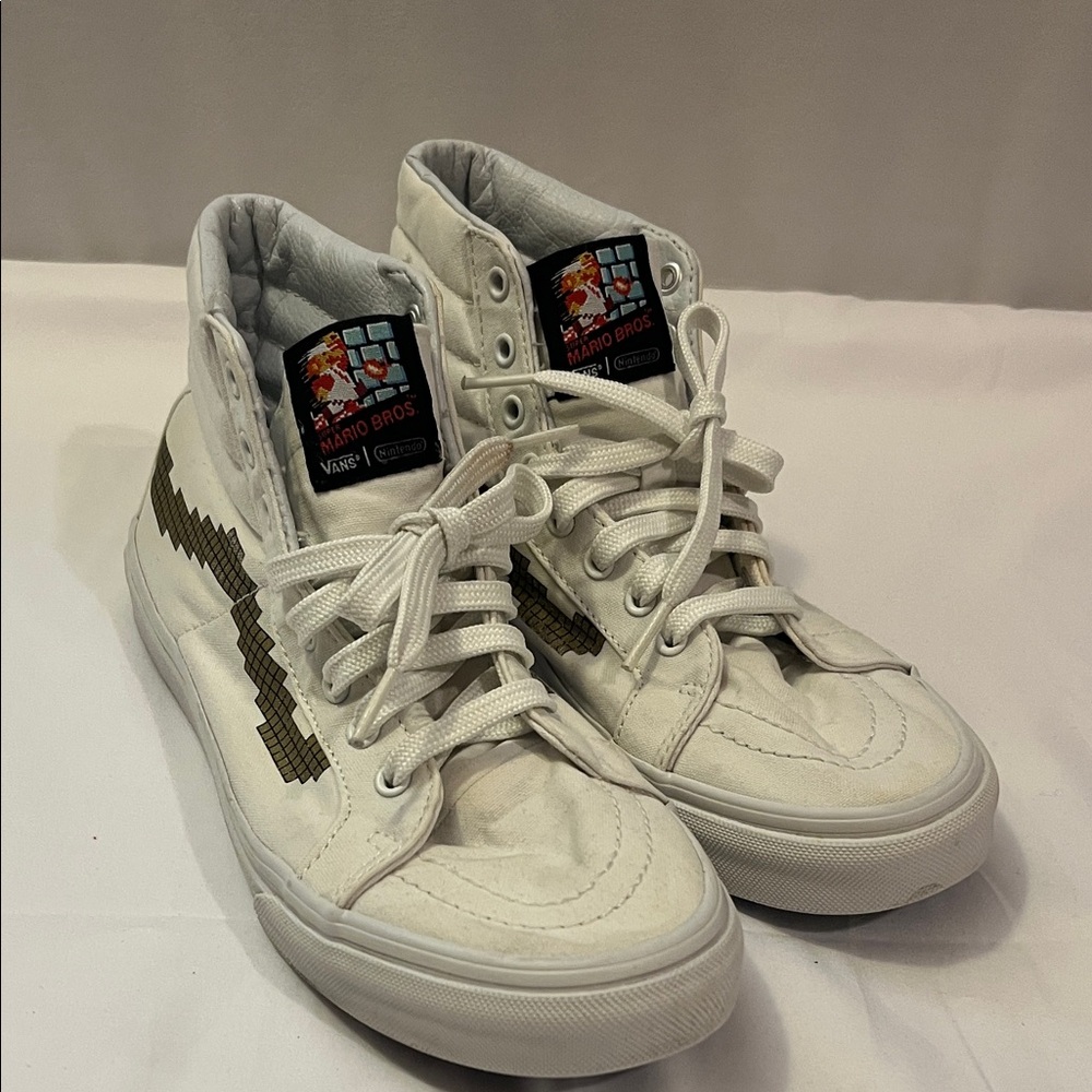 Vans Nintendo Sk8-Hi Slim NES Super Mario Mens Size 6.5 Stained Pre Owned